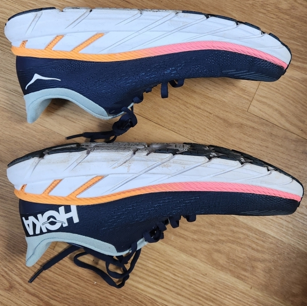 HOKA Women's Blue Running Shoes Size 9 - Picture 3 of 8